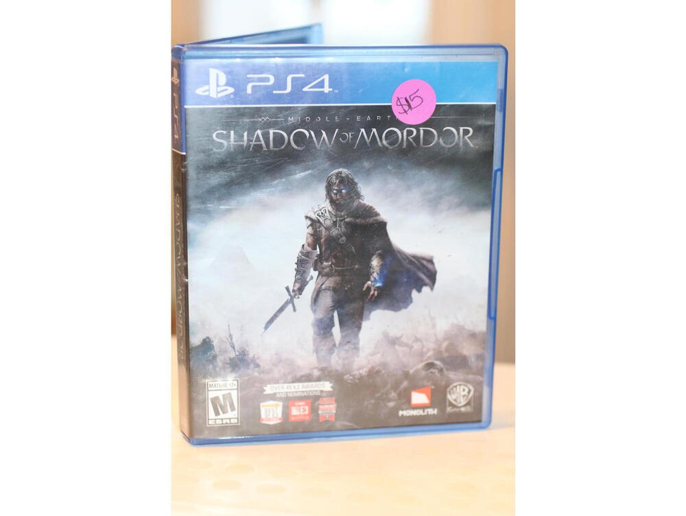Middle Earth: Shadow of Mordor - PlayStation 4 (2014) with manual Video Game
